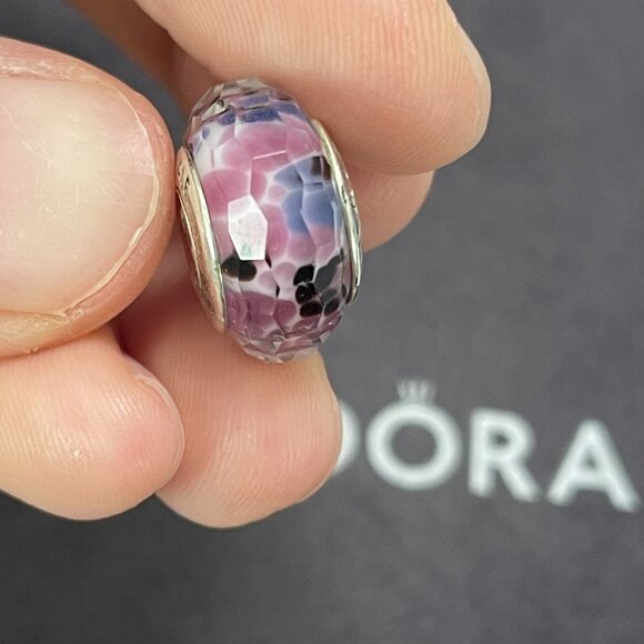 Pandora Light Purple Shimmering Glass Bead S925 sterling silver string ornament - Picture 4 of 4